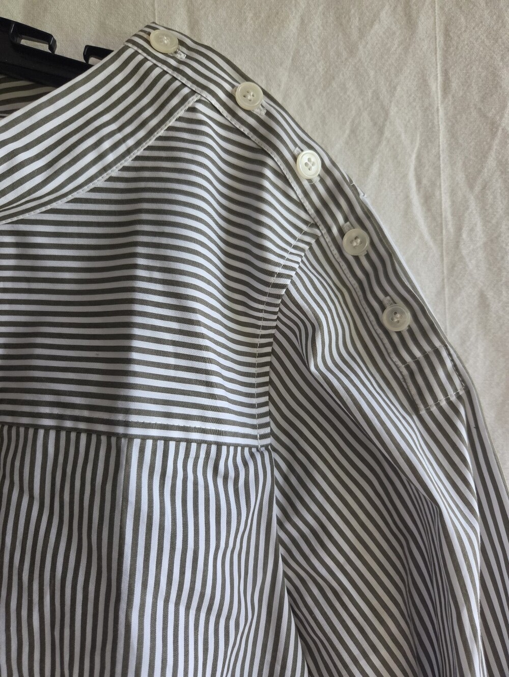 J Crew Womens Size 10 Top Blouse Cotton Boatneck Striped Buttons Office Siren - Picture 6 of 6